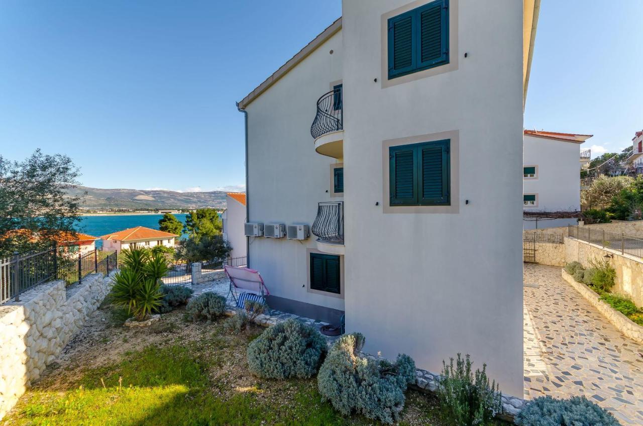 Apartments Mia Trogir Exterior foto